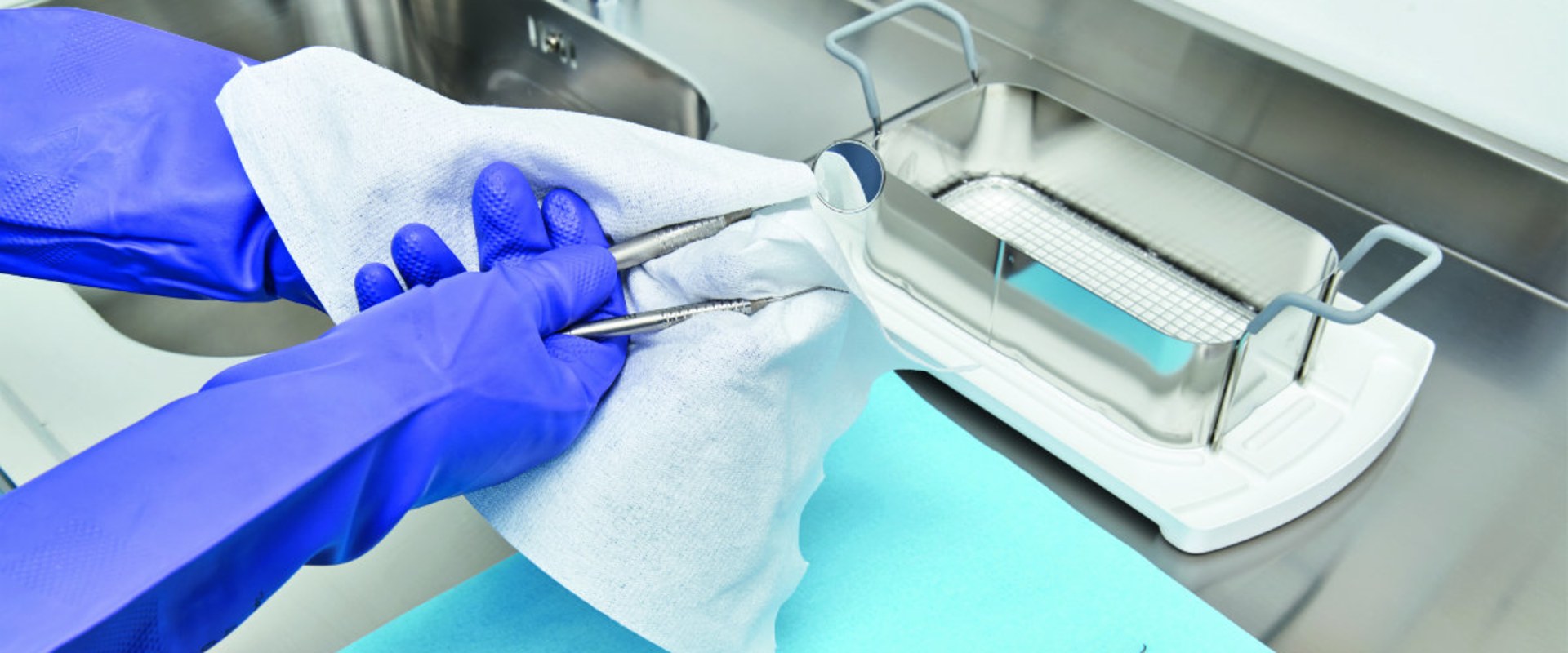 From Soaking To Sterilizing: The Step-By-Step Process Of Disinfecting Dentistry Tools In London's Dental Clinics